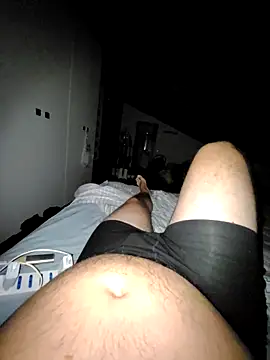 Snapshot of giova17cm chatting on October 2025 10:03:02 PM giova17cm online show from October 2025 10:03:02 PM