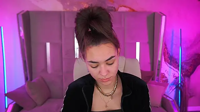 Snapshot of EricaSin chatting on October 2025 06:03:01 AM EricaSin online show from October 2025 06:03:01 AM