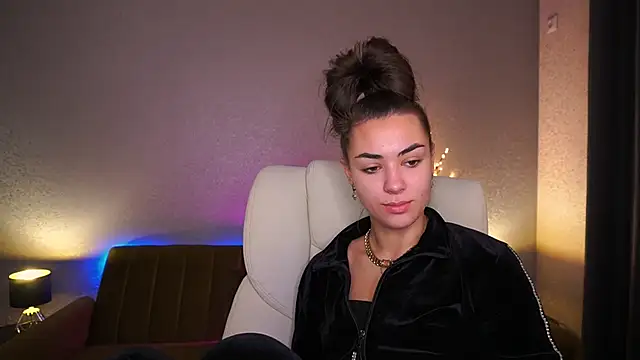 Snapshot of EricaSin chatting on October 2025 05:59:01 AM EricaSin online show from October 2025 05:59:01 AM