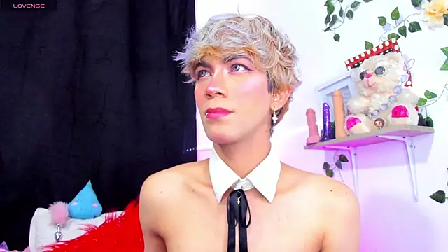 Snapshot of Cooperrosscute233 chatting on October 2025 05:57:02 PM Cooperrosscute233 online show from October 2025 05:57:02 PM