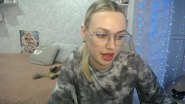 Snapshot of NickyAdamidi chatting on September 2025 04:11:01 PM NickyAdamidi online show from September 2025 04:11:01 PM