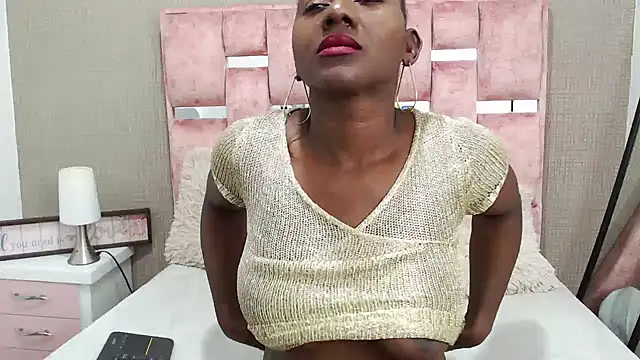 Snapshot of NahomyHawk chatting on November 2025 06:17:02 AM NahomyHawk online show from November 2025 06:17:02 AM