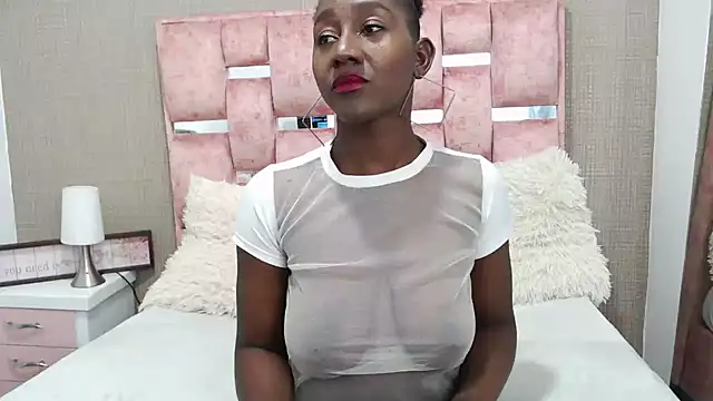 Snapshot of NahomyHawk chatting on December 2025 09:08:02 PM NahomyHawk online show from December 2025 09:08:02 PM