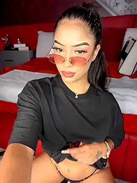 MystiqueXXX online show from June 2026 01:15:01 PM
