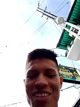 Snapshot of elinnki chatting on September 2025 08:10:01 PM elinnki online show from September 2025 08:10:01 PM