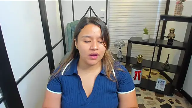 Snapshot of ElaBourn_ chatting on December 2025 02:01:02 PM ElaBourn online show from December 2025 02:01:02 PM