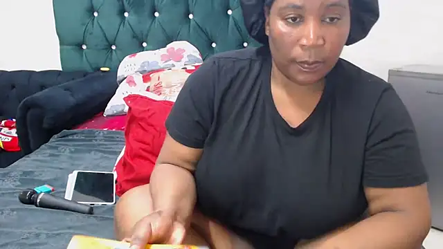 Snapshot of chockclitx5 chatting on October 2025 01:45:02 PM chockclitx5 online show from October 2025 01:45:02 PM