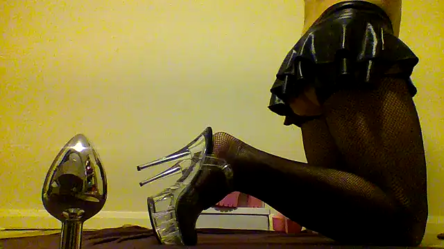 Snapshot of unforgettable_dirty_slut chatting on October 2025 08:55:02 PM unforgettable dirty slut online show from October 2025 08:55:02 PM