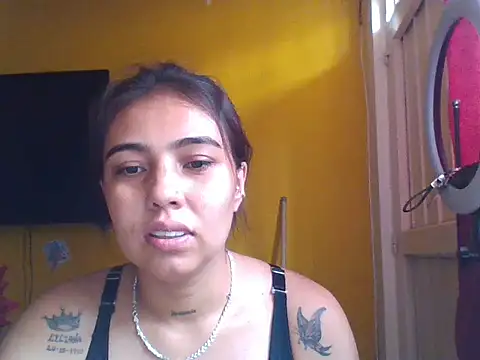 EmmaSplycer02 online show from April 2026 06:35:02 PM