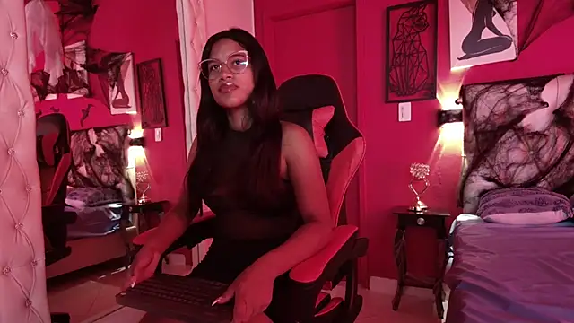 Sex samantha online show from October 2025 01:00:01 PM