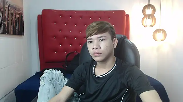 nathanclay online show from November 2025 02:42:02 PM