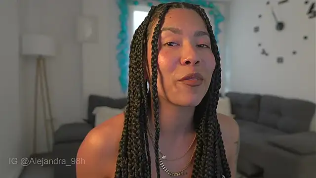 kyria 1 online show from December 2025 10:04:02 PM