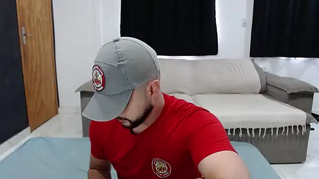 Snapshot of BombeiroHotx chatting on February 2026 06:29:02 PM BombeiroHotx online show from February 2026 06:29:02 PM