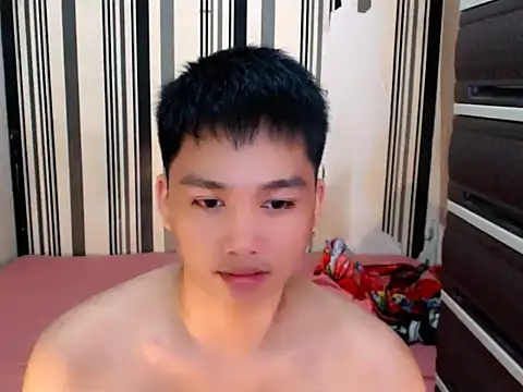 Snapshot of Mister_officer69 chatting on February 2026 01:08:02 PM Mister officer69 online show from February 2026 01:08:02 PM