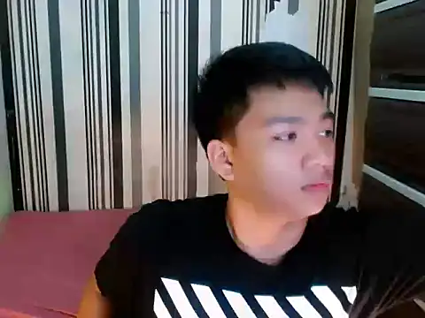 Snapshot of Mister_officer69 chatting on February 2026 05:13:02 PM Mister officer69 online show from February 2026 05:13:02 PM