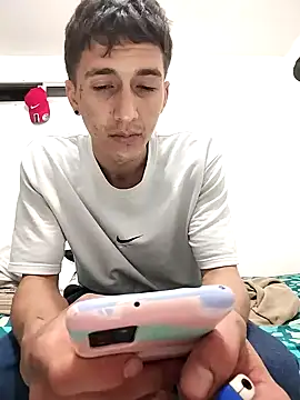 Snapshot of Carlos11123 chatting on October 2025 03:17:01 AM Carlos11123 online show from October 2025 03:17:01 AM