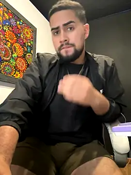 Snapshot of Yuber3 chatting on September 2025 04:34:02 PM Yuber3 online show from September 2025 04:34:02 PM