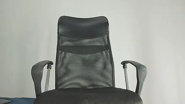  DantFox  online show from January 2026 07:23:01 PM