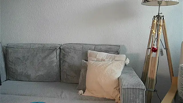 LucyxLou online show from January 2026 01:46:01 PM