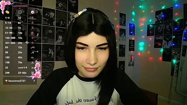 Snapshot of mskissa chatting on October 2025 12:10:02 AM mskissa online show from October 2025 12:10:02 AM