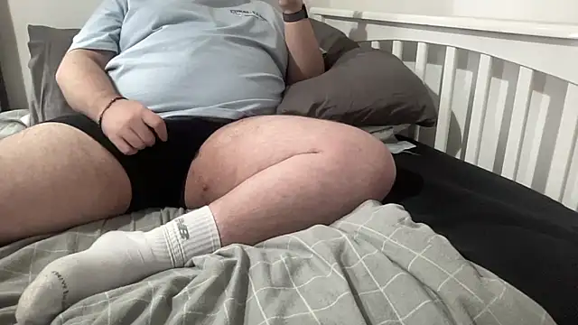 Snapshot of British_28 chatting on April 2026 02:04:02 PM British 28 online show from April 2026 02:04:02 PM