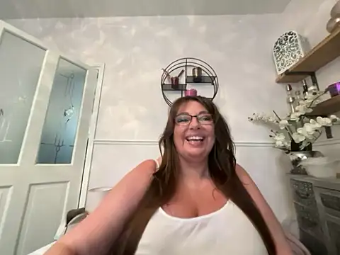BuxomKitty BBW online show from May 2026 02:13:02 PM