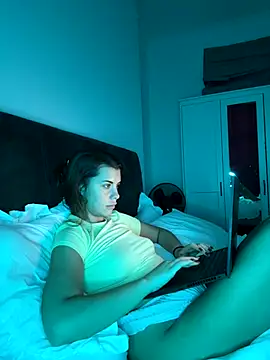 AlitaNova online show from October 2025 10:59:02 AM