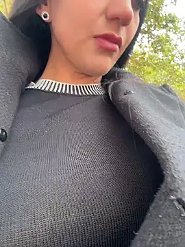 Ninabigtitied online show from October 2025 10:55:01 AM