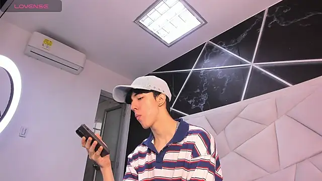 AerumChae online show from April 2026 12:15:01 PM
