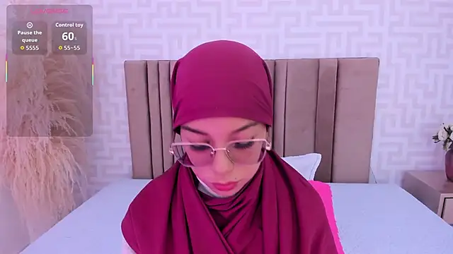 naishaa  online show from March 2026 06:33:01 PM