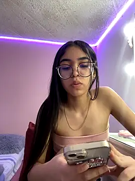  Alix 7 online show from October 2025 12:11:01 AM