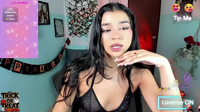 Elsa Pataky online show from October 2025 02:18:02 PM