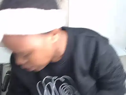 Snapshot of Lolly_Ramochele chatting on December 2025 07:45:02 PM Lolly Ramochele online show from December 2025 07:45:02 PM