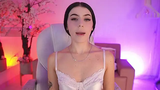 JadeSummerr online show from April 2026 11:41:02 AM