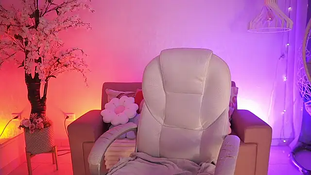 JadeSummerr online show from April 2026 11:38:01 AM