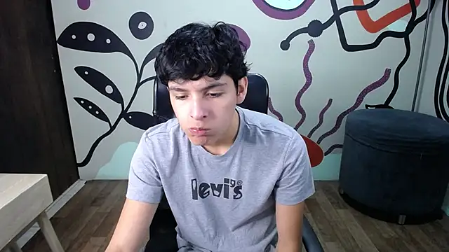 Luca vega online show from October 2025 01:07:01 PM