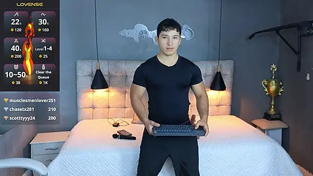 Snapshot of Horny_nick18 chatting on October 2025 11:27:02 AM Horny nick18 online show from October 2025 11:27:02 AM