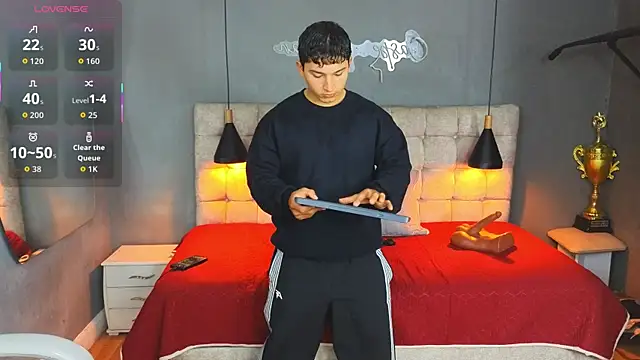 Snapshot of Horny_nick18 chatting on October 2025 10:35:01 AM Horny nick18 online show from October 2025 10:35:01 AM