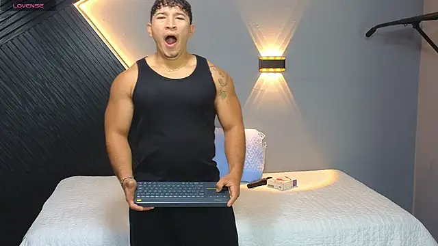 Horny nick18 online show from February 2026 12:36:01 PM