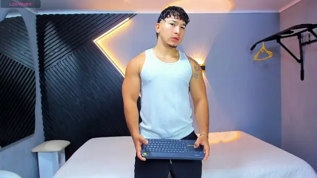 Horny nick18 online show from April 2026 11:31:01 AM