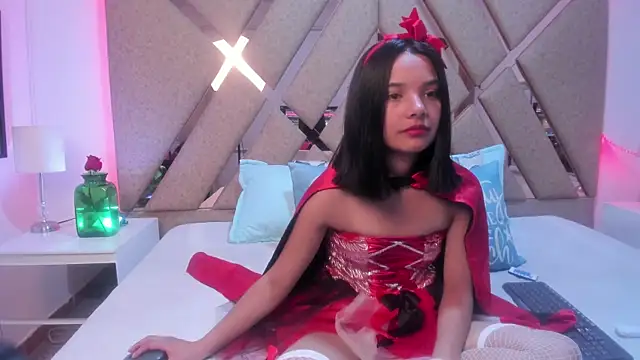 Snapshot of BelhaLawuo chatting on October 2025 08:44:01 PM BelhaLawuo online show from October 2025 08:44:01 PM