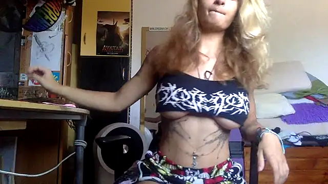 piccolaflo online show from July 2026 12:42:01 PM