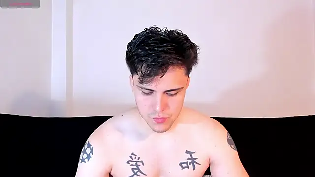 Snapshot of jasonxd9898 chatting on November 2025 01:11:01 AM jasonxd9898 online show from November 2025 01:11:01 AM