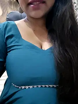 monika 555 online show from December 2025 06:48:01 PM