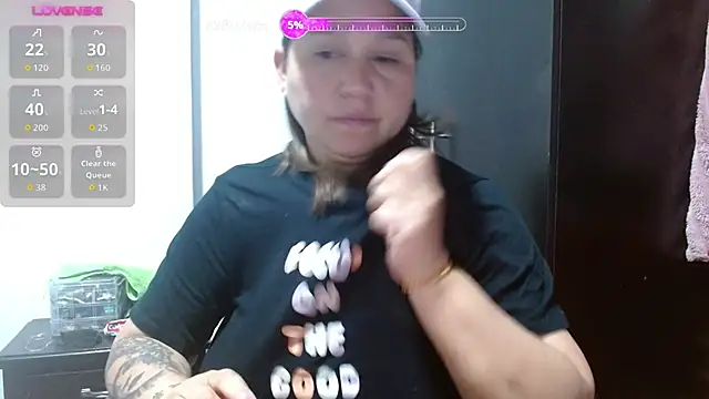 Snapshot of haashkyo chatting on October 2025 04:11:01 AM haashkyo online show from October 2025 04:11:01 AM