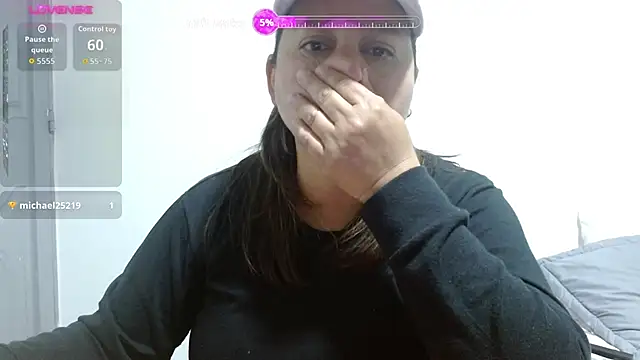 Snapshot of haashkyo chatting on October 2025 06:54:01 AM haashkyo online show from October 2025 06:54:01 AM