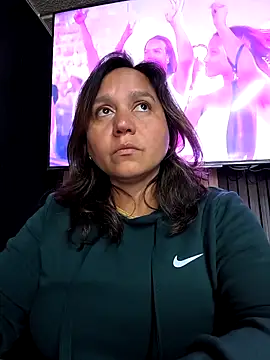 Snapshot of haashkyo chatting on November 2025 08:51:01 PM haashkyo online show from November 2025 08:51:01 PM