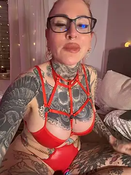 Snapshot of CatCoxx chatting on March 2026 07:20:02 PM CatCoxx online show from March 2026 07:20:02 PM