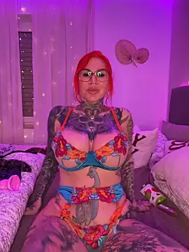 Snapshot of CatCoxx chatting on March 2026 07:31:01 PM CatCoxx online show from March 2026 07:31:01 PM