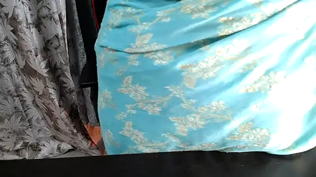 niya-cute online show from December 2025 12:10:02 PM